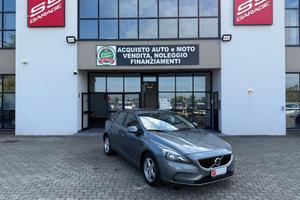 Volvo V40 - 2.0D. -UNIPRO-NAVI