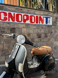 VESPA PX125 CON MISCELATORE E FRENO A DISCO ANT