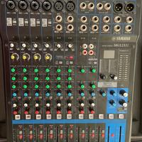 Mixer Yamaha mg12xu + case