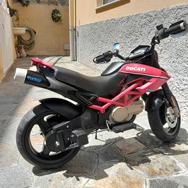  moto pegperego a batteria