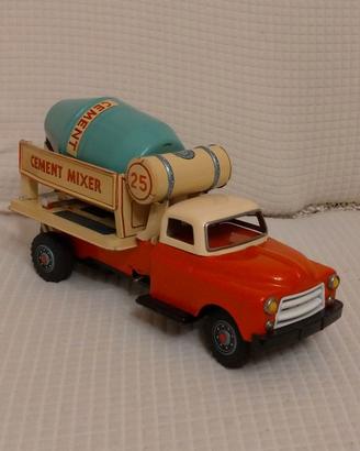 Betoncar modern Toys Japan vintage