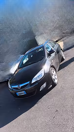 Opel Astra  1.4 Turbo GPL