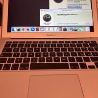 Apple MacBook Air Mid 2012