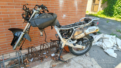 Moto BMW f650/1998, telaio, libretto, targa