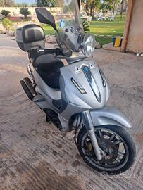 Beverly scooter Piaggio 500