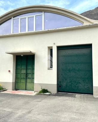 CAPANNONE A VILLA DI TIRANO