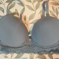 Elegante reggiseno imbottito