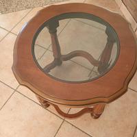 Tavolino in arte povera e vetro pesante