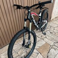 GT sensor expert 27.5 full in carbon