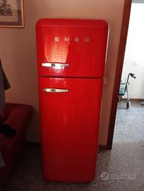 Frigo Smeg vintage rosso