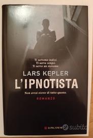 Famoso libro "L'ipnotista" di Lars Kepler