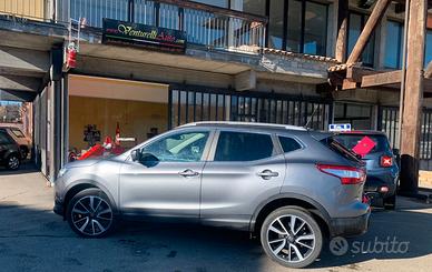 Nissan Qashqai 4x4 tdi tekna ful optional-100000 k