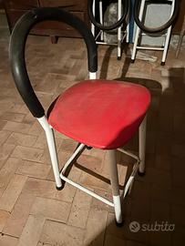 Sgabello in metallo