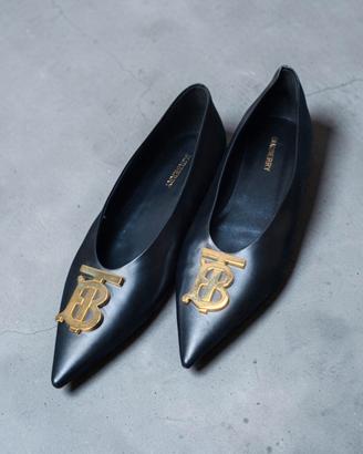 ballerine BURBERRY in vera pelle con logo dorato N