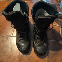 Anfibi in Vibram marroni!!