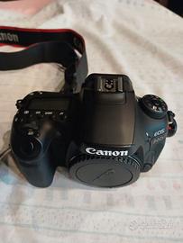 Canon EOS 90D