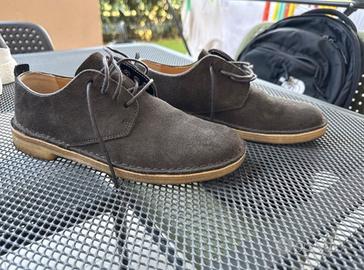 Scarpe Clarks Desert Boot in Suede verde