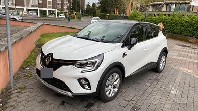 Renault Captur Plug-In 160cv Intens