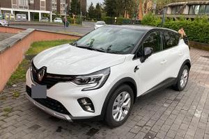 Renault Captur Plug-In 160cv Intens