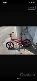Bici bmx rossa