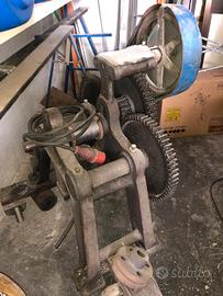 attrezzatura da fabbro 