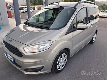 Ford Tourneo Courier 1.5 TDCI 75 CV Plus