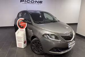 Lancia Ypsilon 1.0 FireFly 5 porte S&S Hybrid Gold
