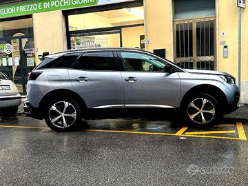 PEUGEOT 3008 120cv Allure tetto apribile, teleca