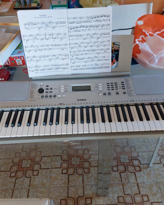 Tastiera YAMAHA YPT 360