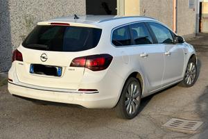 Opel astra j motore nuovo