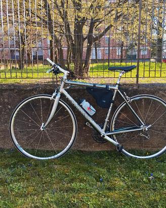 Cannondale Warrior 800 – bici sportiva/alluminio 