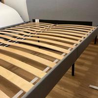 Letto matrimoniale e (materasso opzionale)