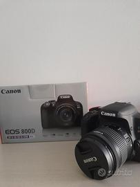 Canon EOS 800D Reflex + 2 Batterie