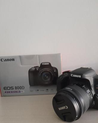 Canon EOS 800D Reflex + 2 Batterie