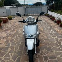 Aprilia Scarabeo 400 light