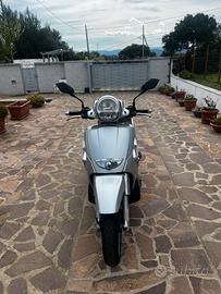 Aprilia Scarabeo 400 light