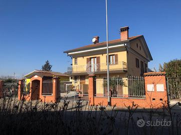 VILLA SINGOLA A GIUSSAGO