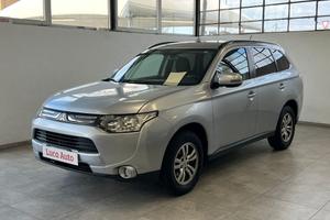 MITSUBISHI Outlander 2.2 DI-D 2WD *CRUISE*BIZONA