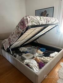 Letto matrimoniale  con materasso  mondo convenien