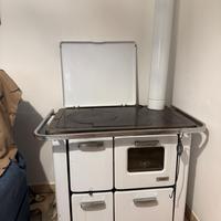 Stufa antica Zoppas a legna