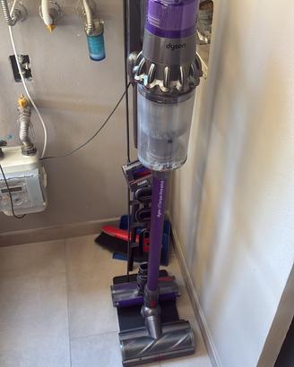 dyson V11 absolute