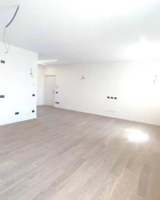 Appartamento di 120 m² con più di 5 locali a Cava 
