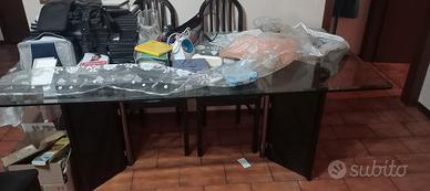 tavolo in vetro ..