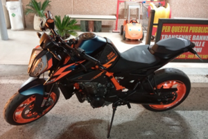 Ktm duke 890 r