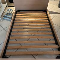 Struttura letto con doghe +materasso