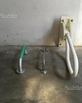 Accessori per bagno (ausili: barra e maniglia e)