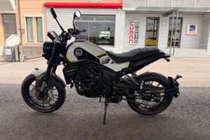 Benelli Leoncino 250