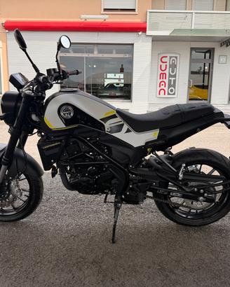 Benelli Leoncino 250