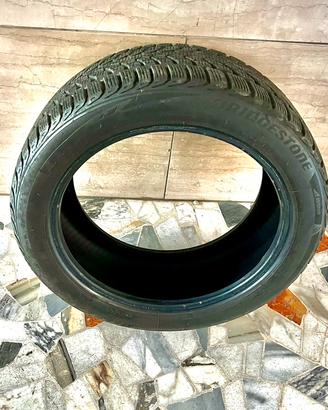 Gomma pneumatico invernale Bridgestone 205 50 R17