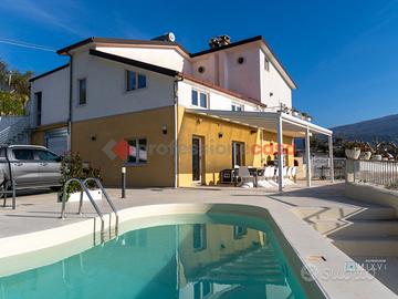 Villa o villino Albanella [Cod. rif 100325VRG]